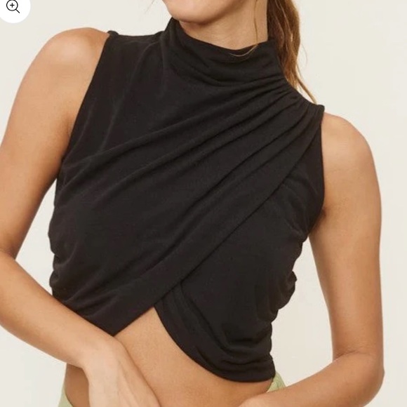 Lina Tops - Black Crossover Top